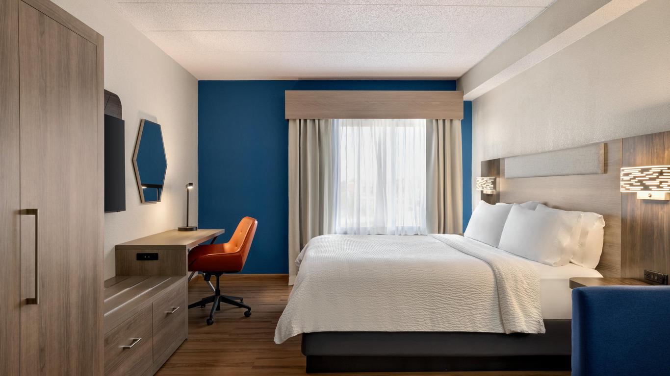 Holiday Inn Express & Suites Indianapolis W - Airport Area