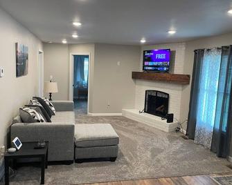 A Home Away From Home Part 2 - Jefferson City