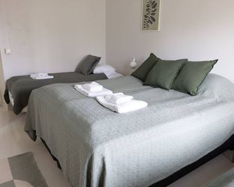 2ndhomes Central 2BR Apartment with Sauna & Balcony - Helsinki - Quarto