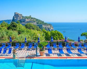 Hotel Parco Cartaromana - Ischia - Pool