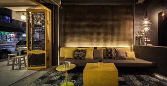 Fulfill Phuket Hostel - Phuket City - Lounge