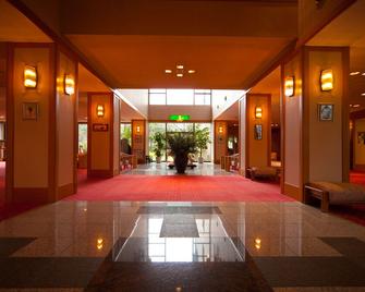 Yufuin Hotel Shuhokan - יופו - לובי