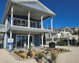 Sunny Breeze B by Pristine Properties Vacation Rentals - Mexico Beach - Edificio