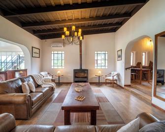 Finca del Sacramento - Колонія-дель-Сакраменто - Вітальня