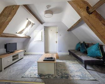 The Coach House - Corsham - Huiskamer