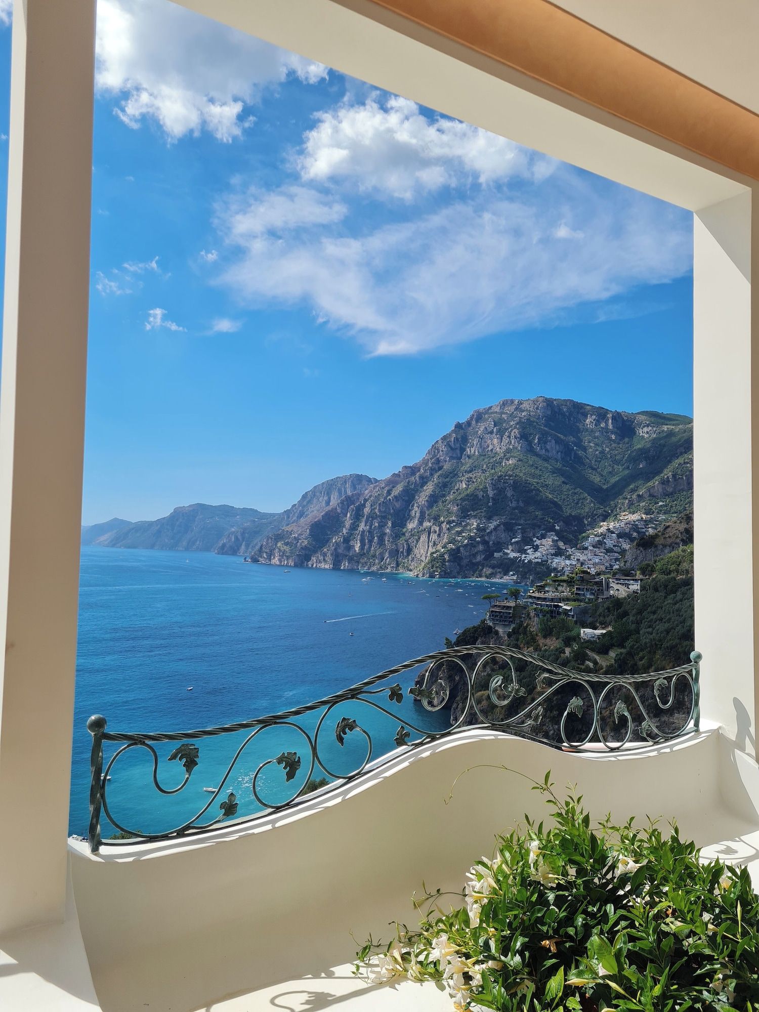 فيّا سانتا تشيارا بوسيتانو - بوسيتانو - شرفة