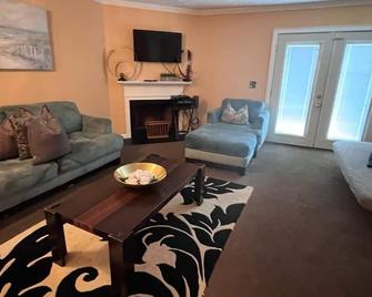 #cozy2br Near Stonecrest Stone Mtn Park - Lithonia - Living room