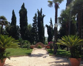 Relais Villa Sant'Isidoro - Corridonia - Venkovní prostory