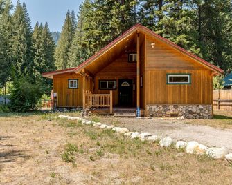 River's Edge-River, Hot Tub, Wifi, Dogs, Bbq, 4wd - Leavenworth - Building