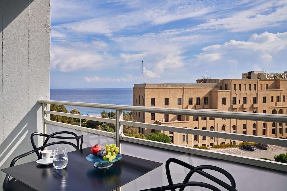 Aquamare City And Beach