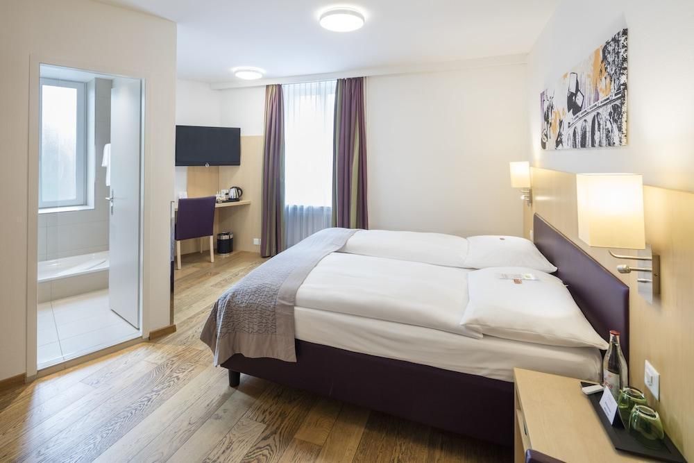 والهالا جيستهاوس