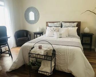 O'berge du Village - Magog - Bedroom
