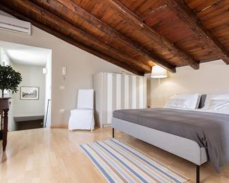 Nel Cuore Di Ortigia Con Terrazza By Wonderful Italy - Siracusa - Bedroom