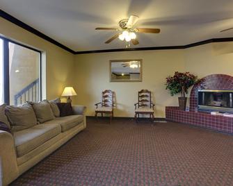 Americas Best Value Inn & Suites Yukon Oklahoma City - Yukon - Sala de estar