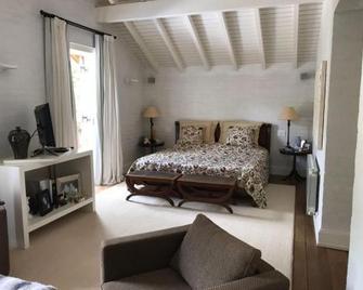 Roots Resort - Monte Verde - Habitación