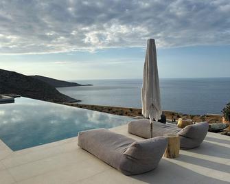 Maison Meltem - Agia Pelagia - Pool