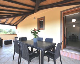 Villa Il Melograno - Tortolì - Patio