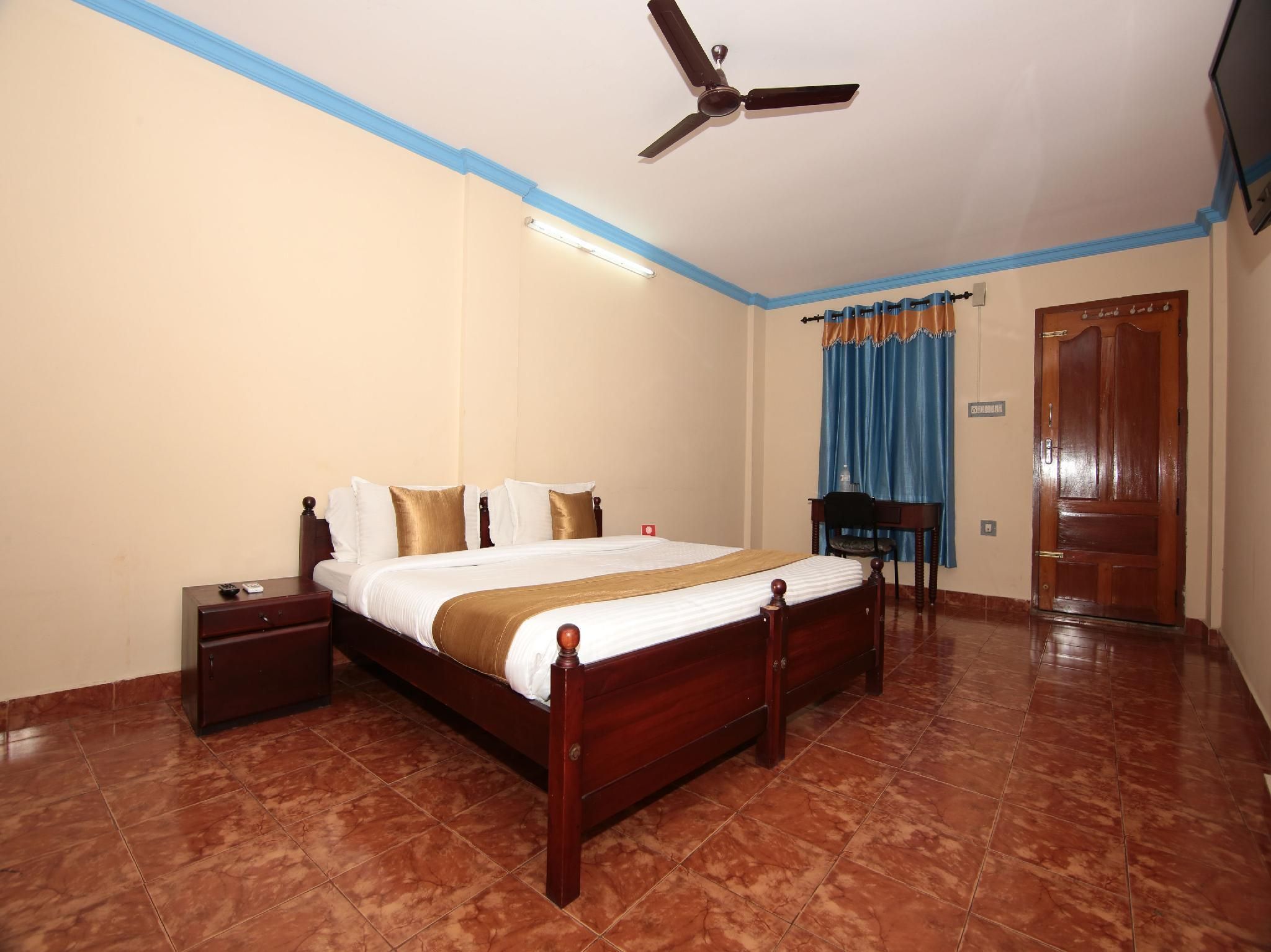 OYO Geojo Residency - Nedumbassery - Bedroom