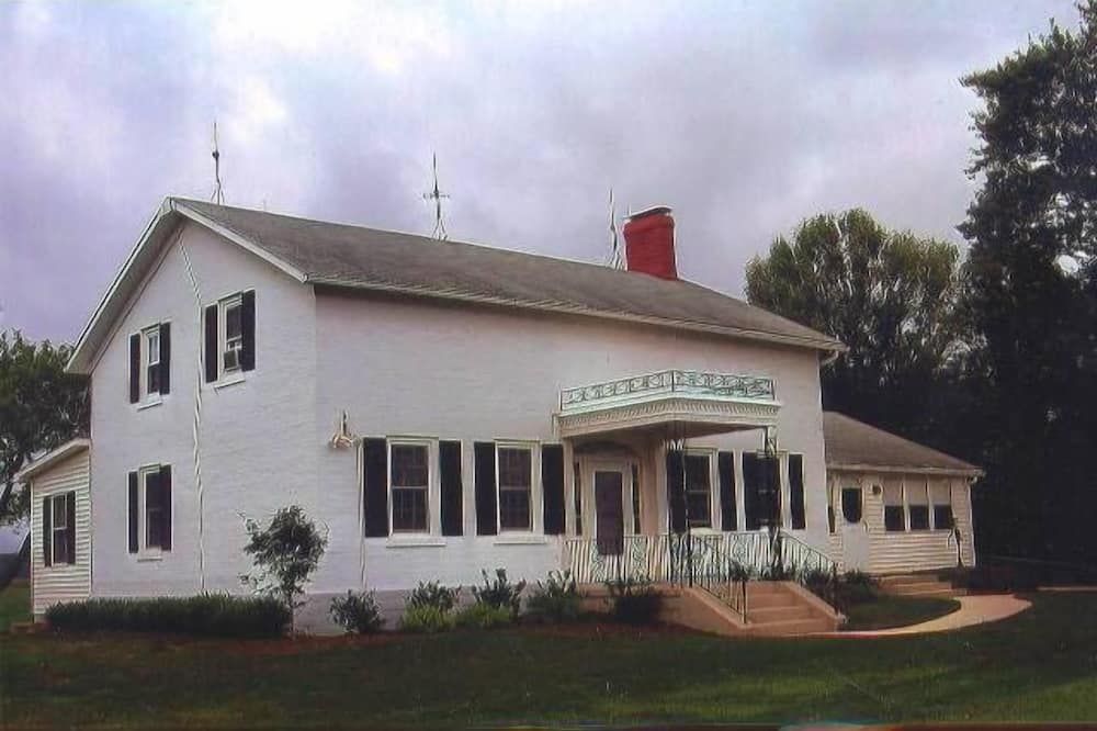 All Seasons Country Home, Close to Lake Erie Activities - Milan - Budova