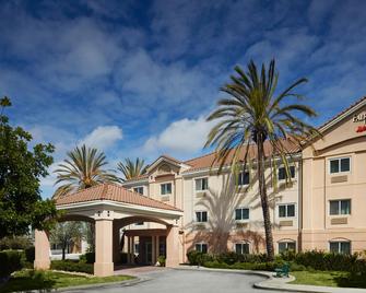 Fairfield Inn & Suites by Marriott San Francisco San Carlos - San Carlos - Gebäude