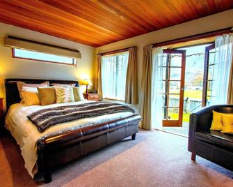 Glenorchy Lake House - Glenorchy - Bedroom