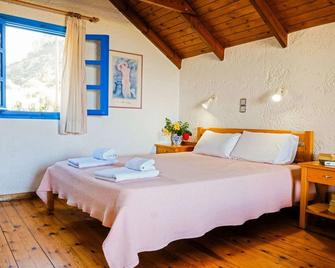 Elegant Holiday Home in Palaiochora near Beach - Paleochora - Schlafzimmer