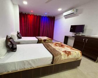 Nature Plateau Paradise - Sātāra - Bedroom