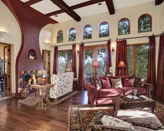 Casi Cielo Vineyard Estate, Willamette Valley, near Portland, Views & Hot Tub - Forest Grove - Lobby