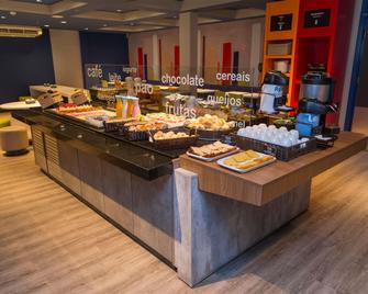 ibis budget Curitiba Centro - Curitiba - Building