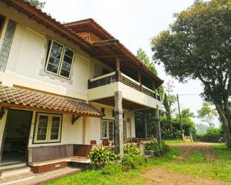 Pondok Buah Sinuan - Lembang - Gebouw