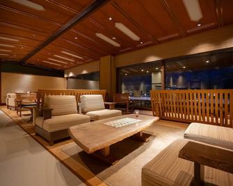 Kuriya Yasohachi - Kaga - Lounge