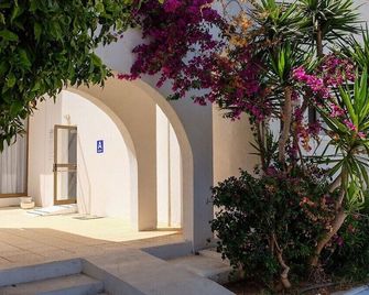 Amore Hotel Apartments - Protaras - Außenansicht
