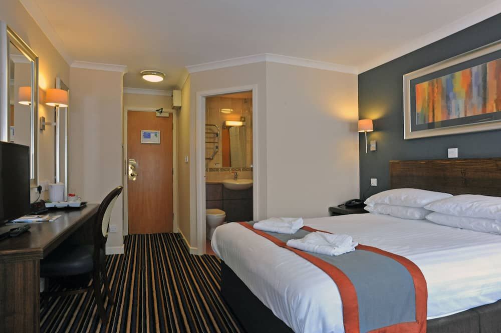 Weathervane Hotel by Greene King Inns - Stoke-on-Trent - חדר שינה