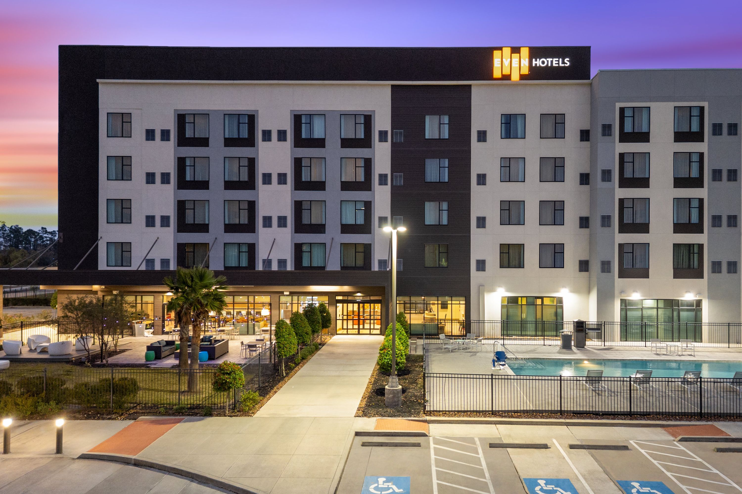 Even Hotel Shenandoah - The Woodlands By IHG - Shenandoah - Budova