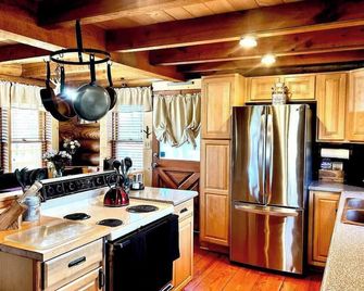 Smoky Mountains Blue Ridge Cabin Tennessee - Maryville - Kitchen
