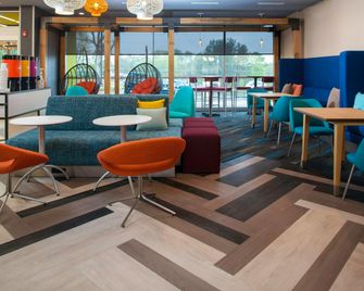 Tru by Hilton Farmville - Farmville - Lounge