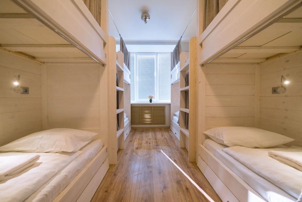 Hostel Izba - ולדיבוסטוק - חדר שינה