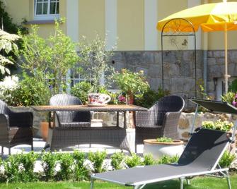 ريلاكسا آت إيه لاكوريوس فيلا إن باد بيرمونت - باد بيرمونت - شرفة مرصوفة