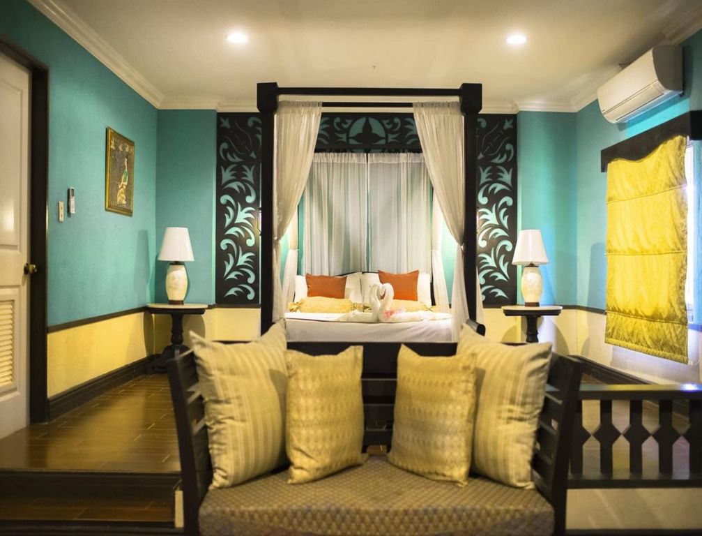 Playa Tropical Resort Hotel