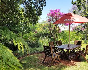 La Luna @ Misty Mountains - Makhado - Innenhof