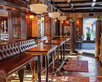 Hotel Bishops Arms Strängnäs - Strângnâs - Bar