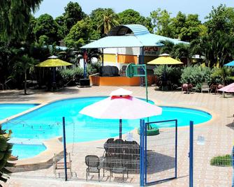 Auberge Pont-Gaudin - Gonaïves - Piscina