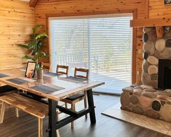 Nature Paradise at Keystone Lake - Sand Springs - Dining room
