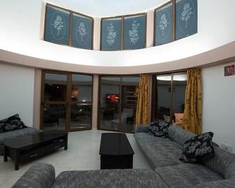 Bella Rosa hotel Cyprus - Coral Bay - Sala de estar