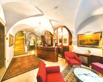 The Golden Wheel Hotel - Prague - Lobby
