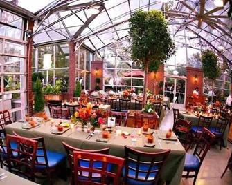 Country Charmer Single Story Cottage Pet Friendly - Loomis - Restaurante