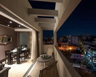 Athenian Callirhoe Hotel - Atenas - Balcón