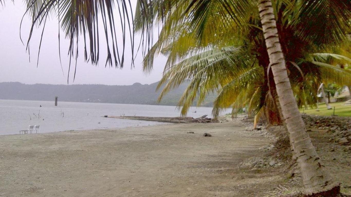 Paradise Resort, Lake Bosomtwe