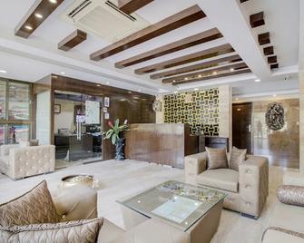 Hotel Royale Palace - Mount Abu - Recepción