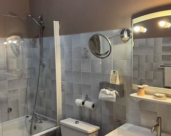 Le Chateau de Bricquebec - Bricquebec-en-Cotentin - Salle de bain